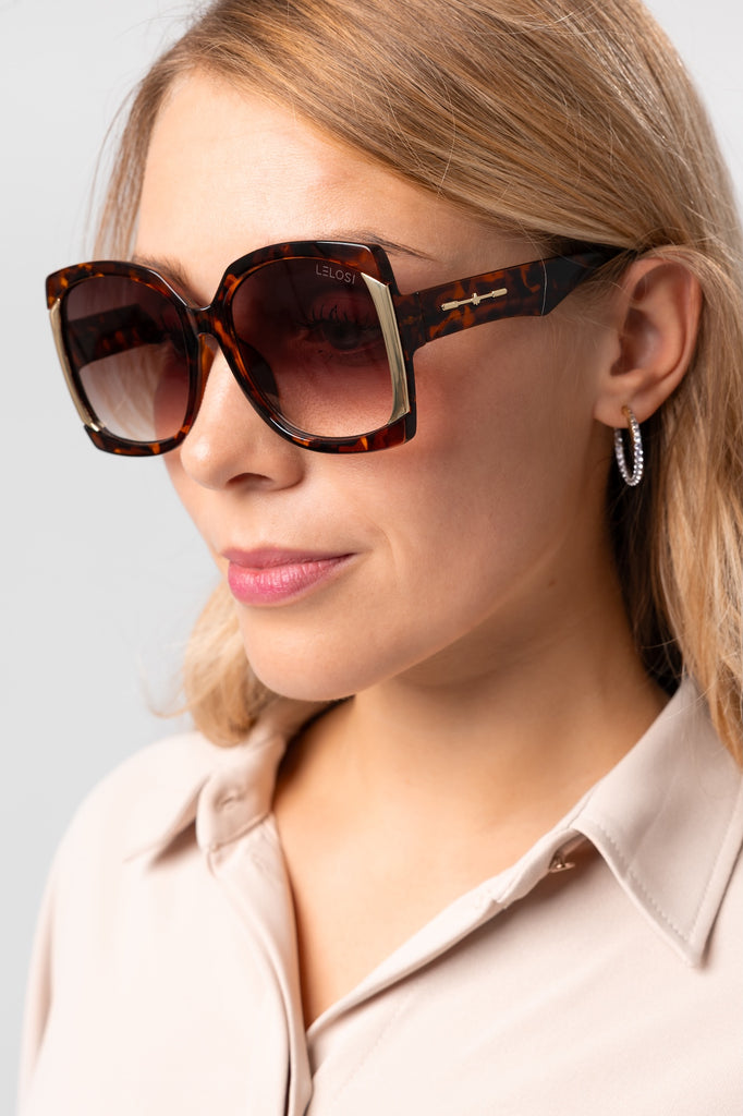 lelosi lunettes de soleil feline 0